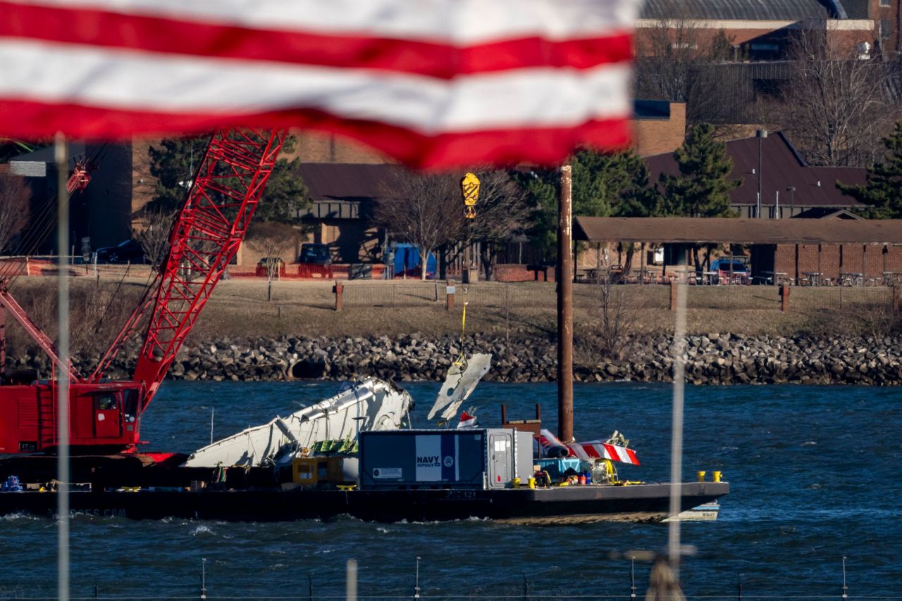 Recovery work resumes at the site of the deadly plane and chopper ...