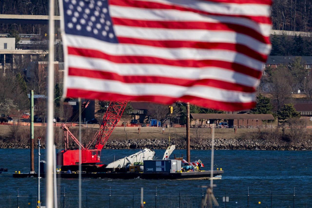 Recovery work resumes at the site of the deadly plane and chopper ...