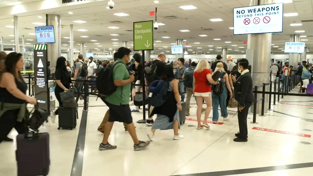 Record Numbers of Travelers Depart for Labor Day Weekend Getaways