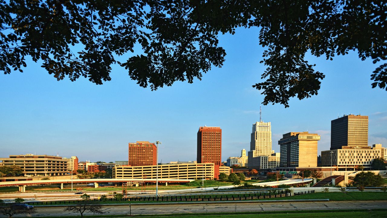 a photo of the Akron skyline