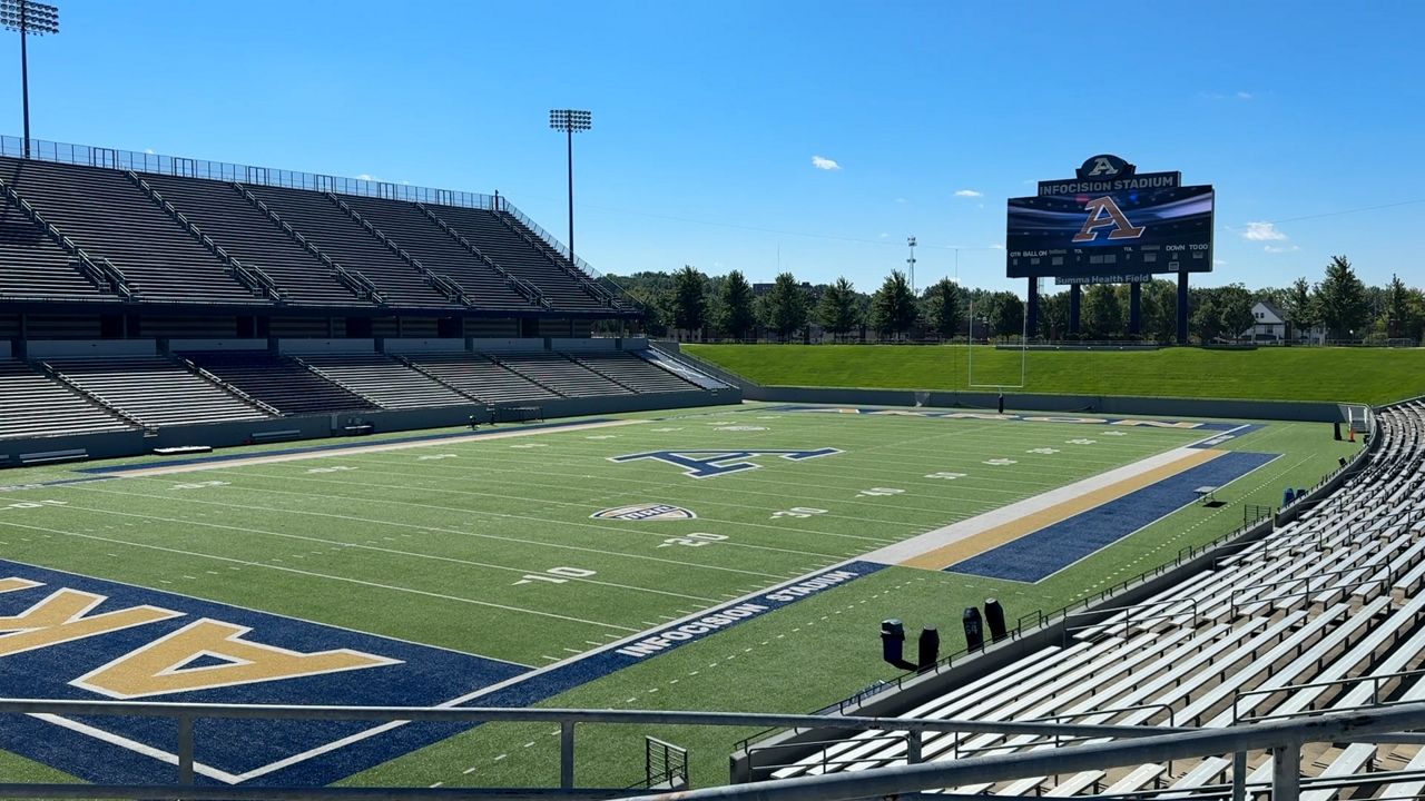 Viral Akron football contest puts fan in the game as offensive play-caller