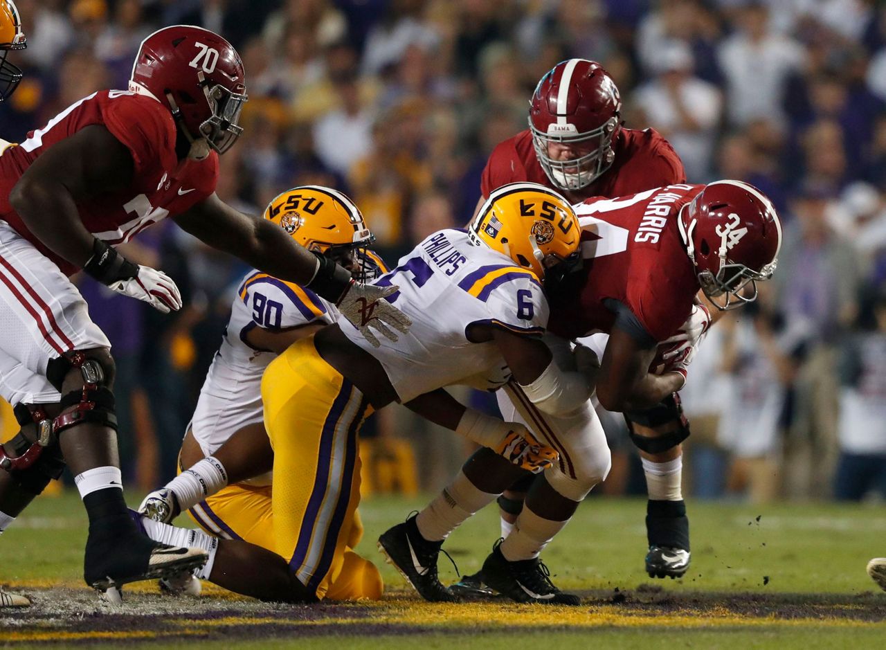 Tagovailoa, No. 1 Alabama roll past No. 4 LSU, 29-0