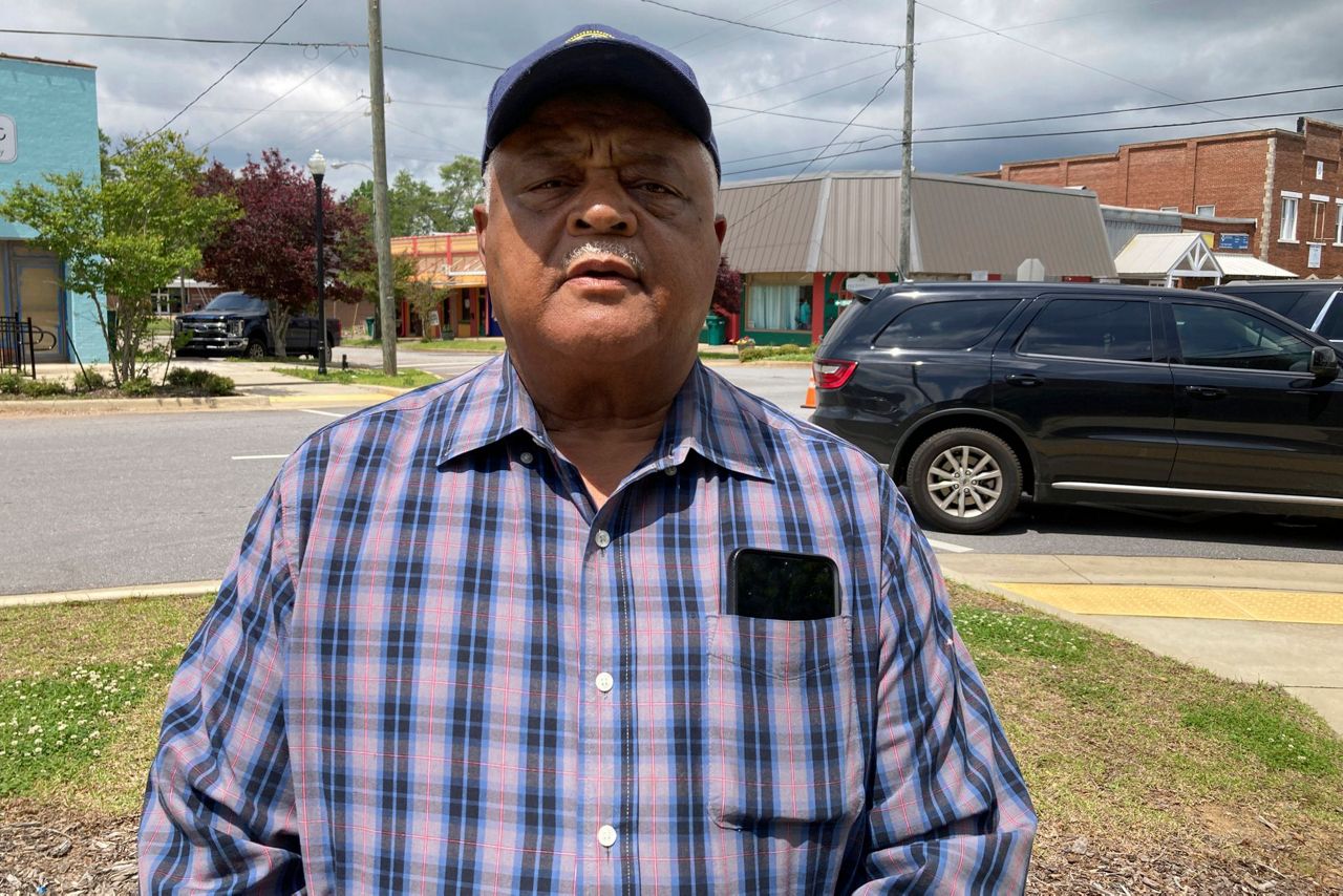 Authorities 4 killed, multiple injuries in Alabama shooting