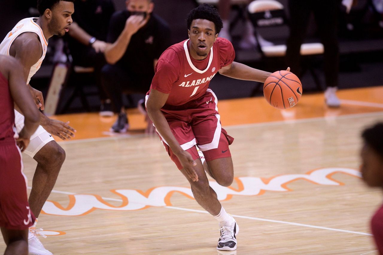 Alabama stuns No. 7 Tennessee 71-63 in physical battle