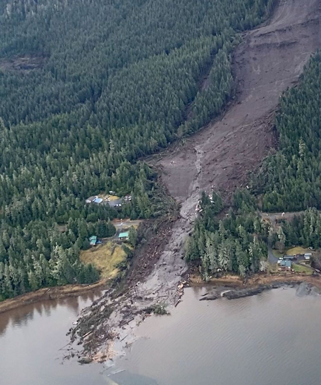 Search resumes for the missing after landslide leaves 3 dead in Alaska