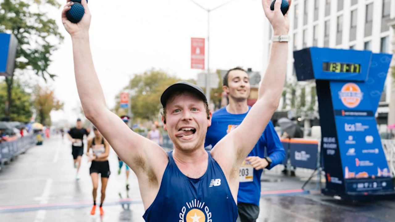 New York City Marathon runner plans to juggle entire 26.2-mile race