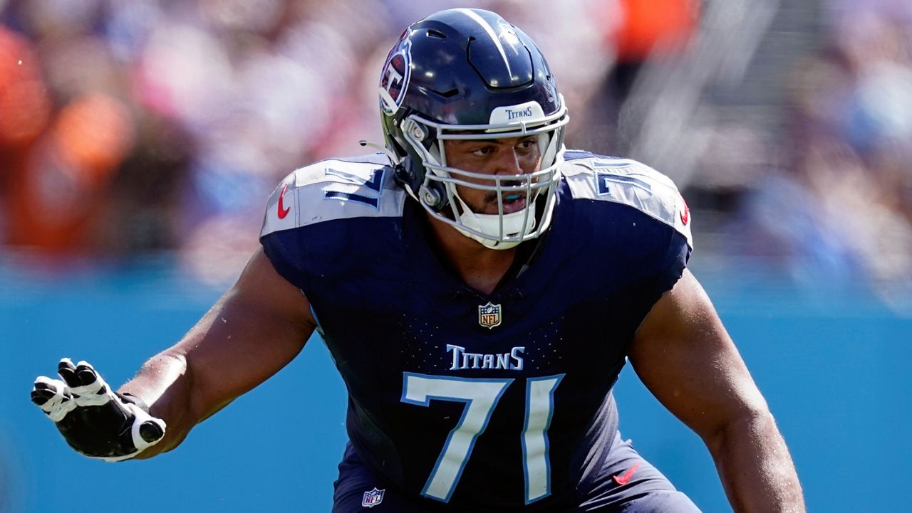 Packers sign former Tennessee Titans offensive tackle Andre Dillard
