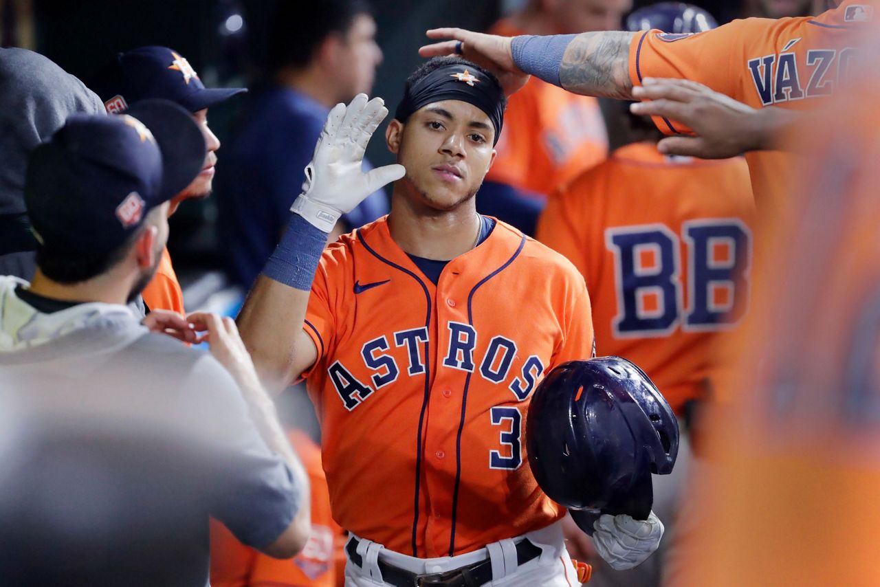 Maldonado's homer in eighth gives Houston Astros 3-2 win over