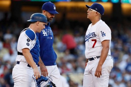 Cody Bellinger homer, Chris Taylor 2-run double beat Angels