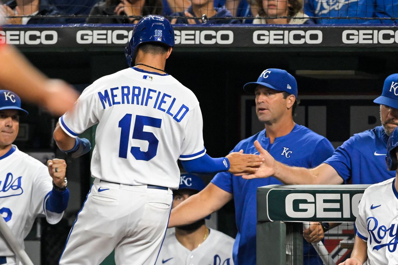 Blue Jays' Whit Merrifield says he's received COVID-19 vaccine, can play  home games in Toronto 