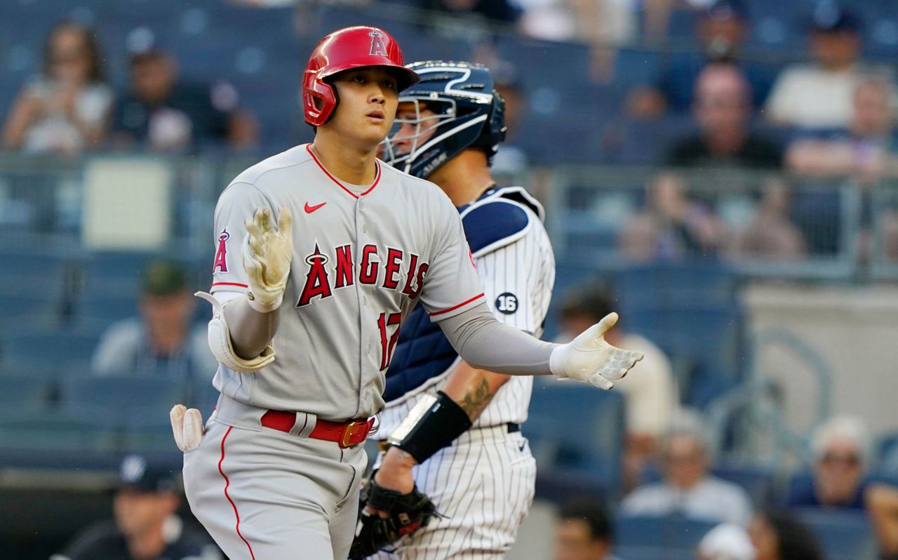 Jasson Dominguez hits his first homer at the Stadium as Yankees