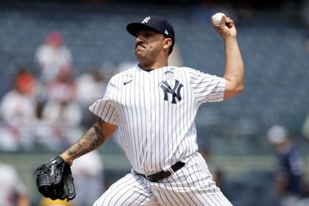 Cortes leads Yanks over Rays 7-2 in 1st game between rivals