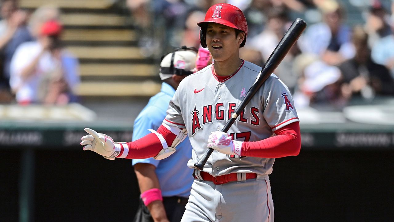 Angels give up 3 runs in 8th, fall to Guardians