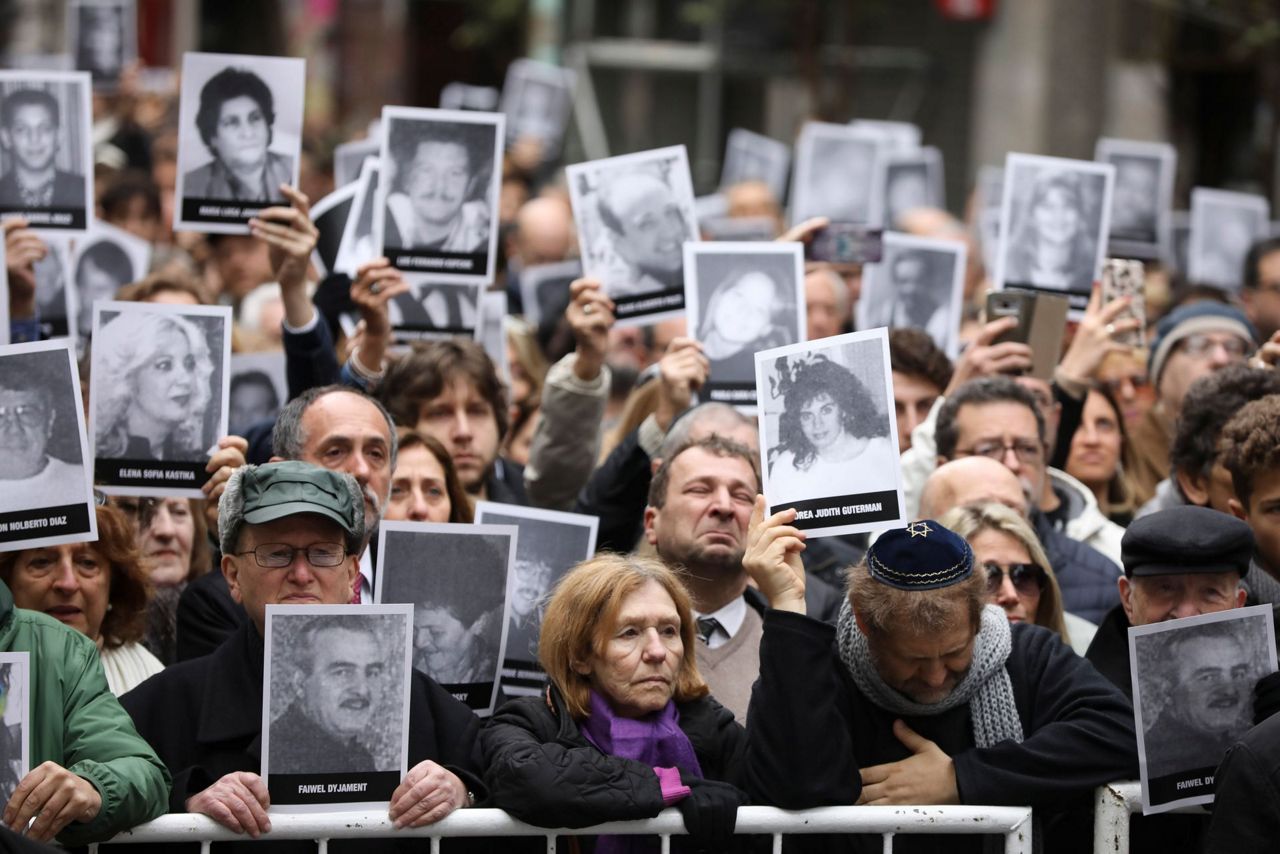 Argentina honors terror attack victims on 25th anniversary