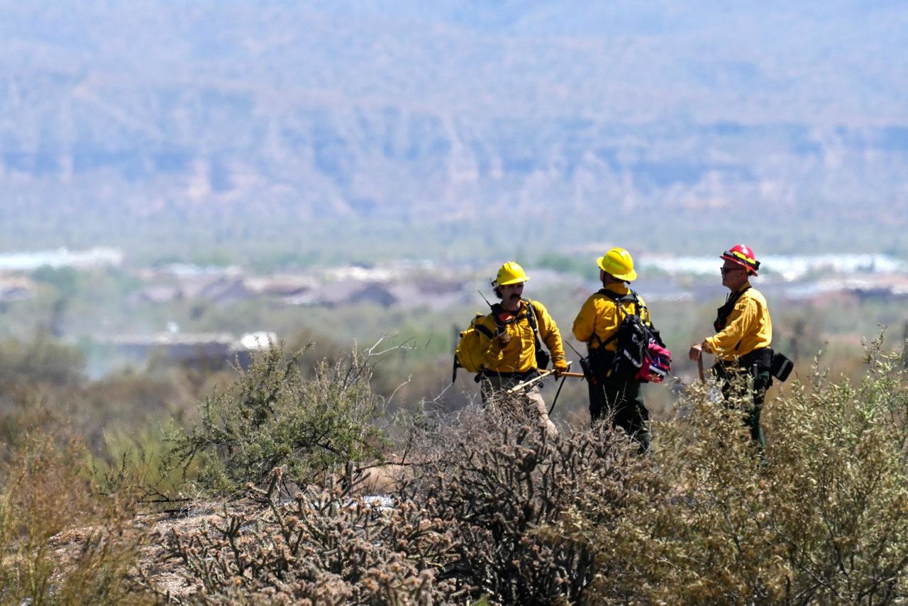 Over 1,000 evacuees return to Arizona homes with brush fire now 30