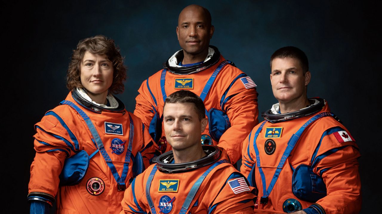 Astronauts poised for moon trip aboard Artemis II