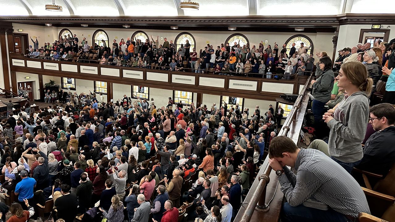 Thousands Flock To Revival At Asbury University   Asbury Revival 0216 Ky