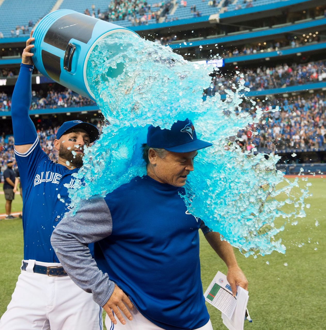 Blue Jays sign manager John Gibbons to contract extension through