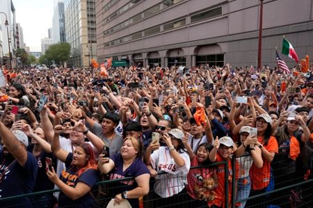 Fans line up in Houston for parade celebrating Astros' win