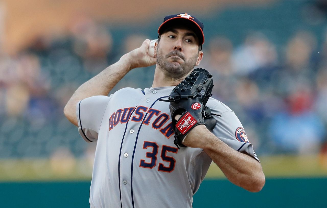 Justin Verlander faces former teammate Miguel Cabrera once again