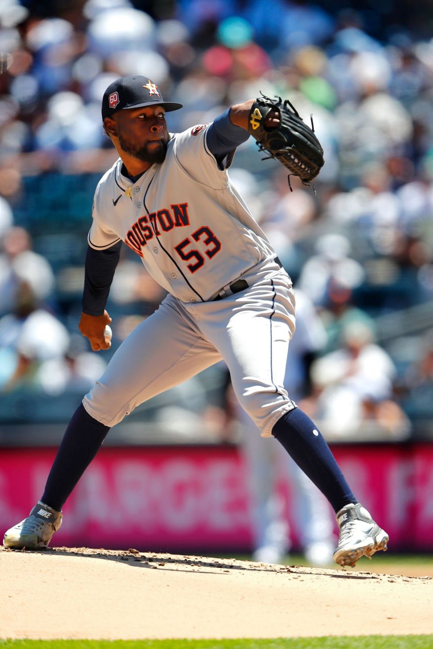 Astros' Javier No-hitting Yanks Thru 6 Innings, Score 0-0