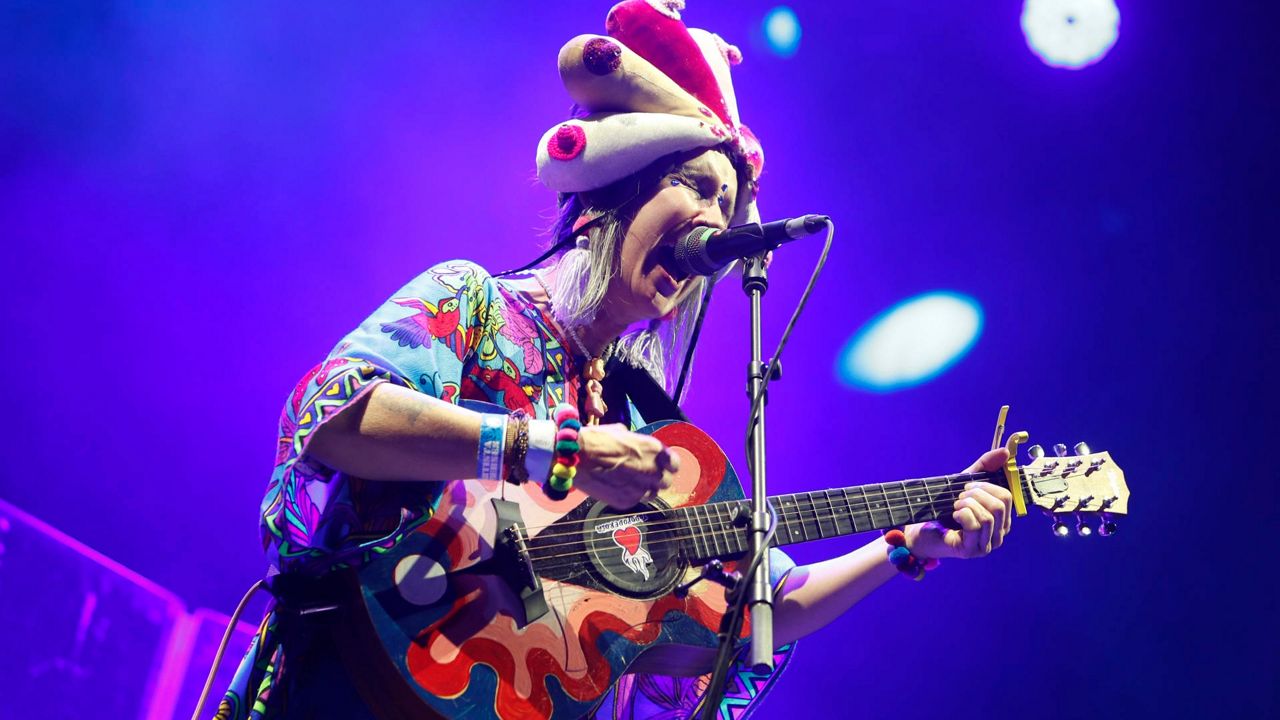 Band Aterciopelados begins 'El Dorado' tour of the US - will be in NYC ...