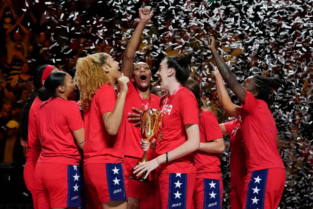 US women win fourth straight gold at World Cup, top China