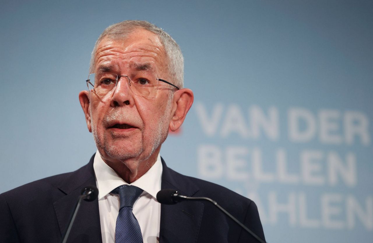 Austria's president hopes for reelection without runoff - Vimarsana News