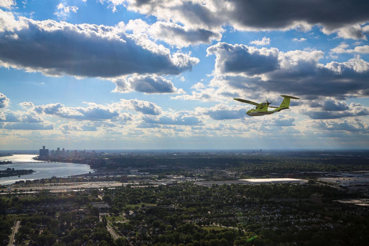 Revamped Detroit auto show now also features new flying tech