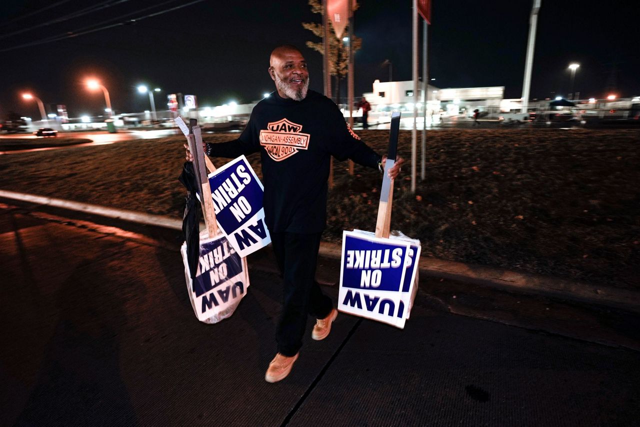 UAW appears to be moving toward a potential deal with Ford that could ...