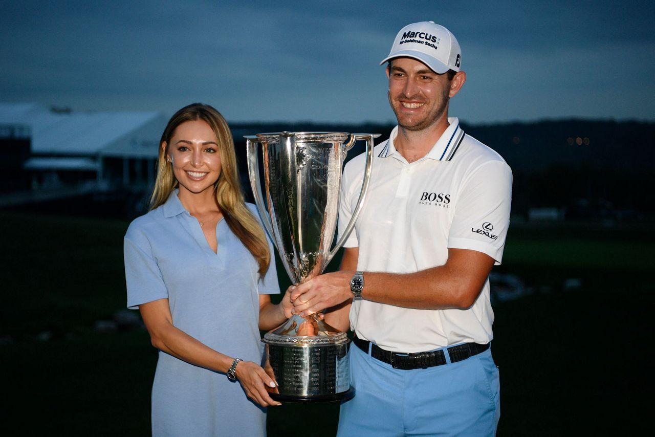 Patrick Cantlay delivers clutch putting for signature win