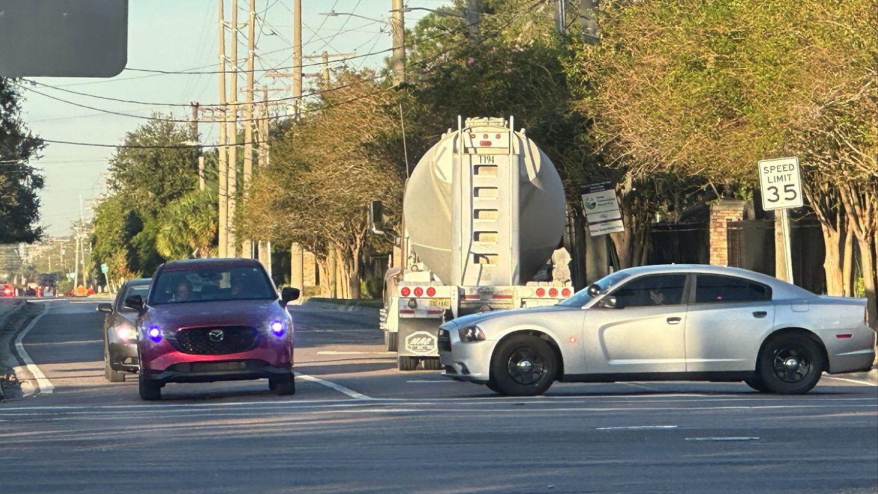 TECO gas crews are now on scene at a gas leak at 30th Street and Bougainvillea Avenue. 30th Street remains closed and shelter in place for 4-block radius remains active. (Spectrum News/Jason Lanning)