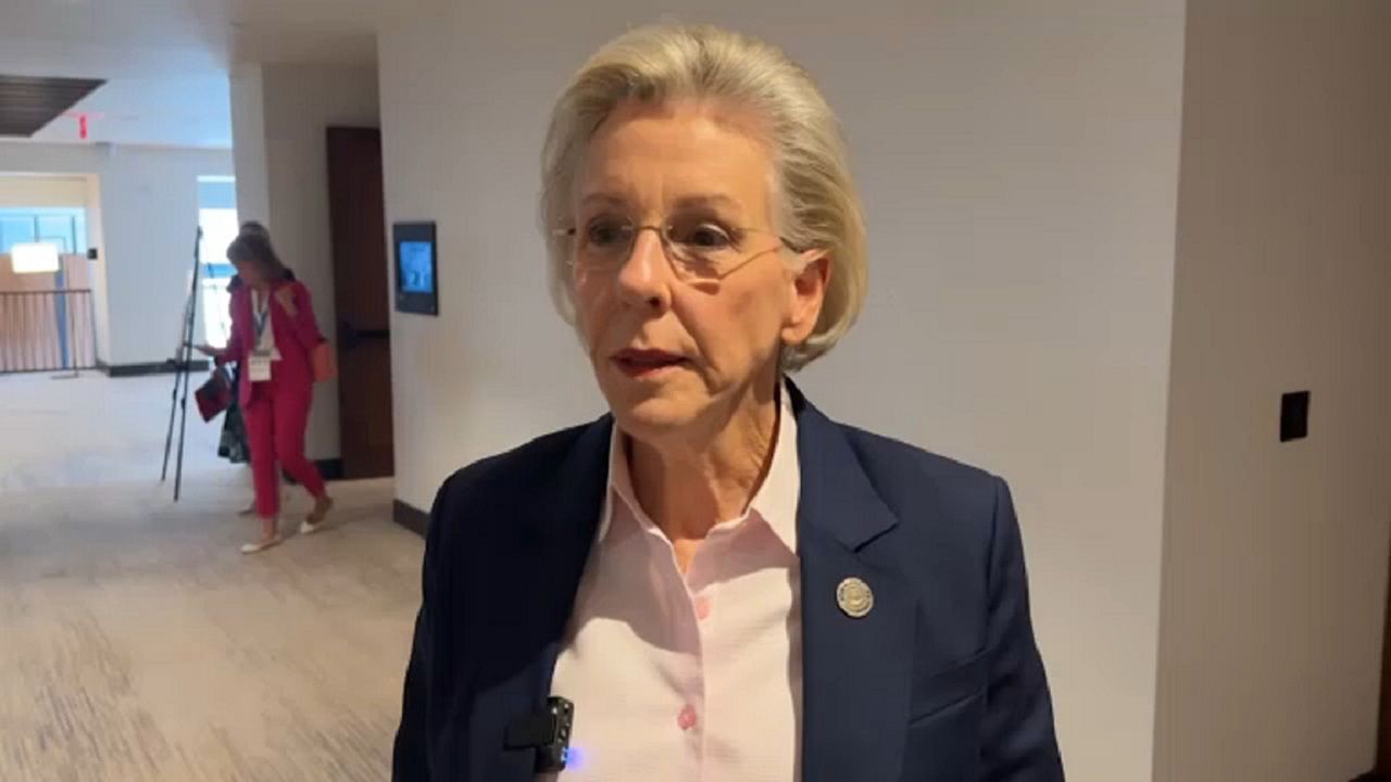 Pending a sale, Castor says she'd like Rays in Tampa