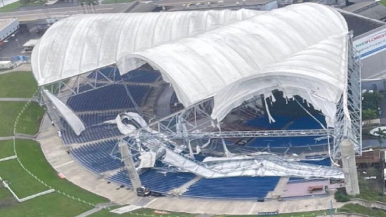 The roof of the MIDFLORIDA Credit Union Amphitheatre was seriously damaged during the storm. The severe winds tore through the amphitheatre’s roof and blew off part of an overhang. (Hillsborough County Fire Rescue/Facebook) 