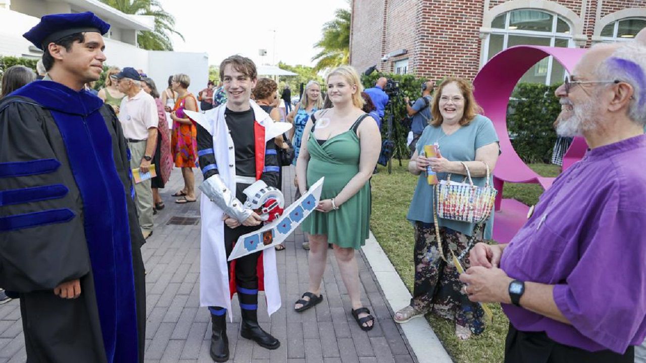 New College graduates hold alternate commencement