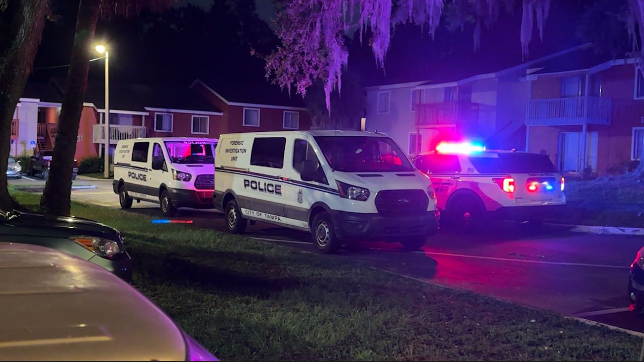 1 dead, 5 hurt in Tampa apartment shooting