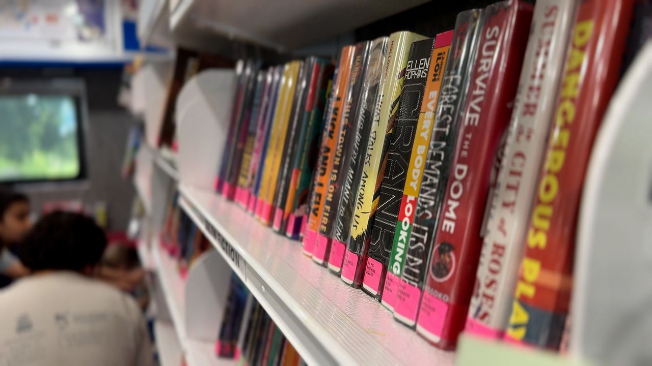 Dream Bus aims to inspire more youth to start reading