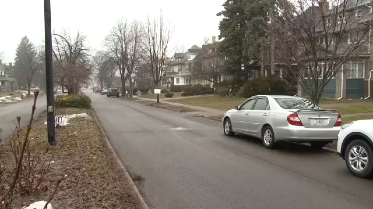 Buffalo Police fatally shoot alleged knife-wielding man on Minnesota Avenue