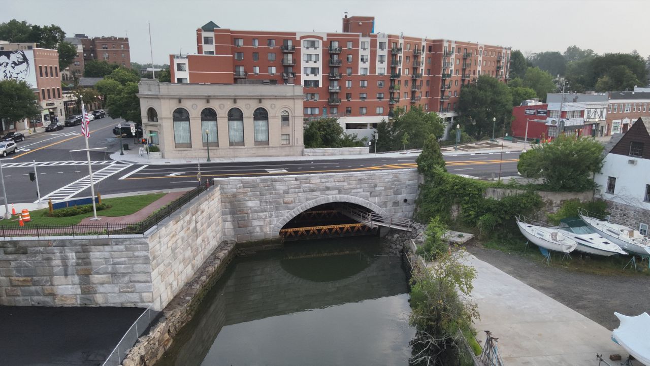 Construction is complete on the U.S. Route 1 bridge over Mamaroneck River (Courtesy of Gov. Kathy Hochul's Office)