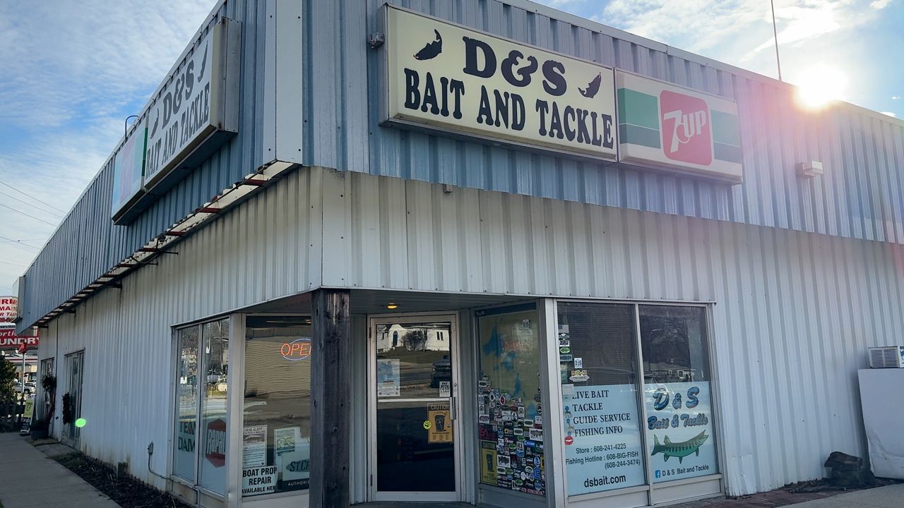 Wisconsin ice fishing industry impacted by warm weather