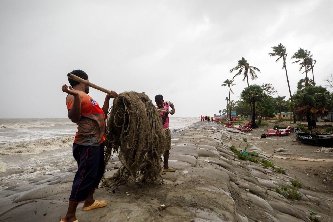 Bangladesh evacuates hundreds of thousands as a severe cyclone ...