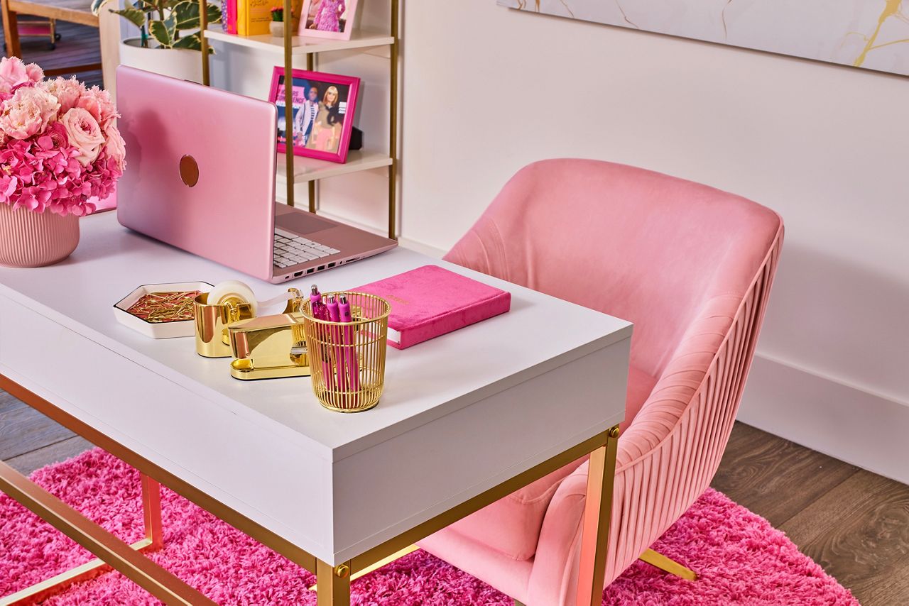 Barbie's desk is fit for any boss or entrepreneur. 