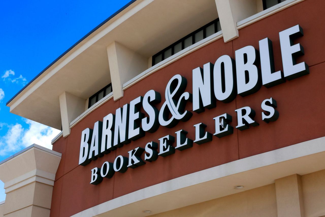 Barnes Noble Suspends Reissues Of Classics With New Images