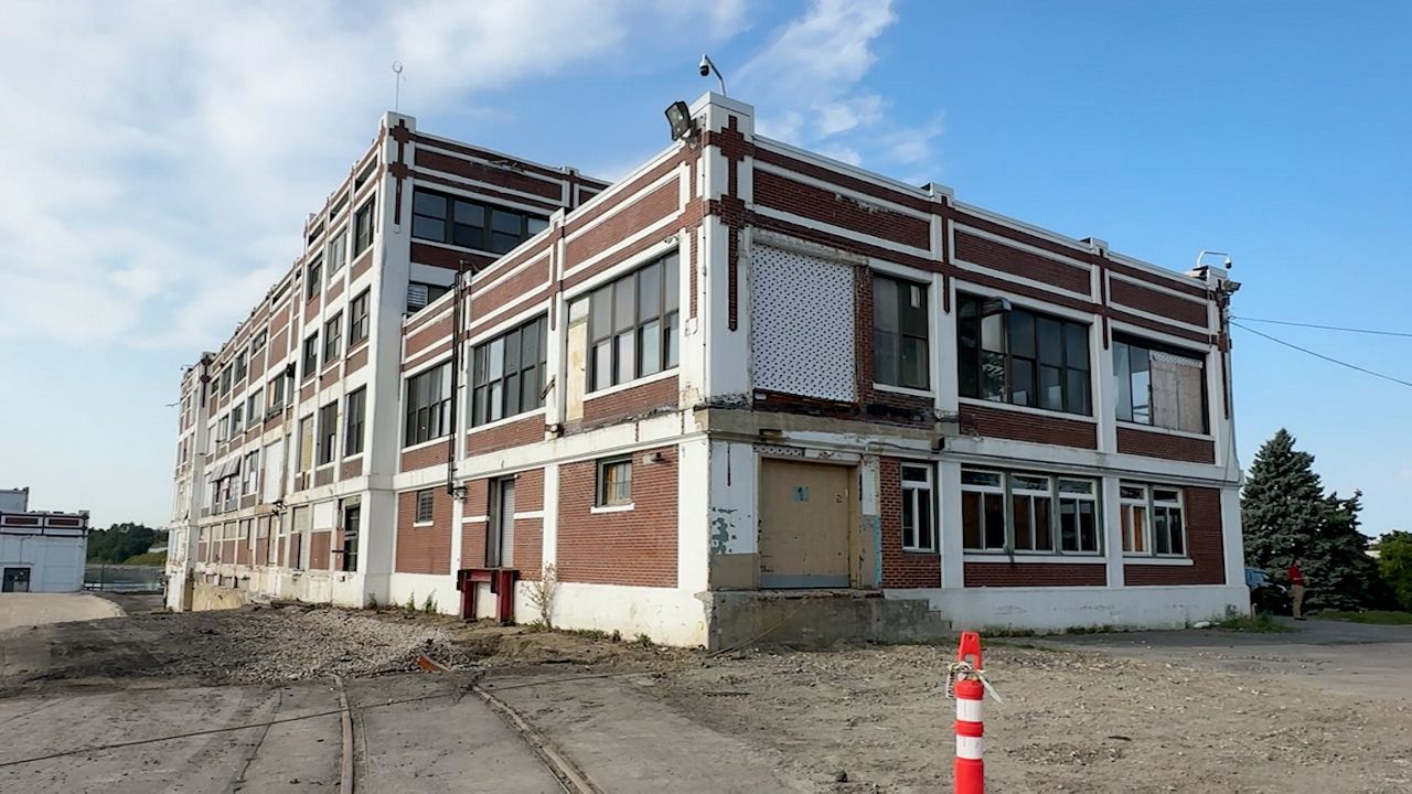 Northeastern University is planning to renovate the old B&M Baked Beans factory on Beanpot Circle in Portland. The building will be part of a new 300,000-square-foot campus for the university's satellite campus, the Roux Institute. (Spectrum News/Sean Murphy)