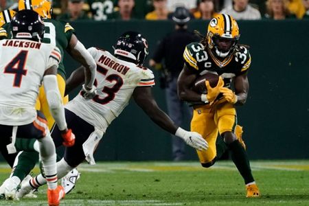 September 18, 2022: Green Bay Packers running back Aaron Jones (33