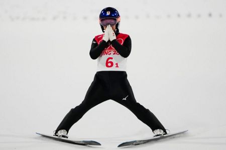 Freestyle skiing: China pins hopes on Eileen Gu winning Olympic gold - The  Japan Times