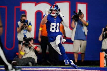 Webb rallies Giants over Bengals with 2 TD passes to Bachman