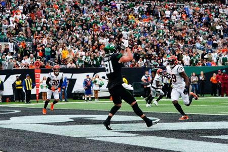 Mike White leads Jets to stunning win over Bengals