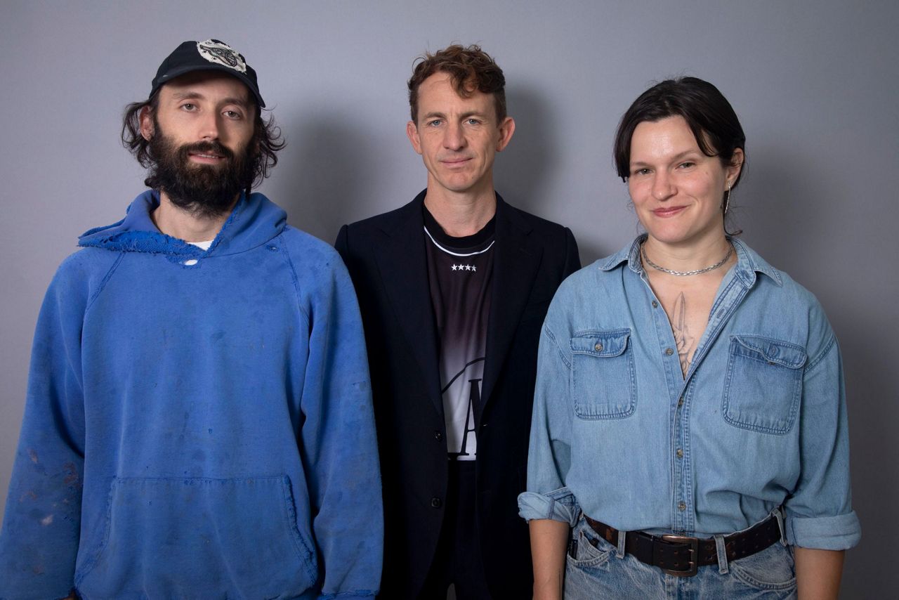 q-a-how-the-band-big-thief-transformed-into-a-trio-and-reimagined