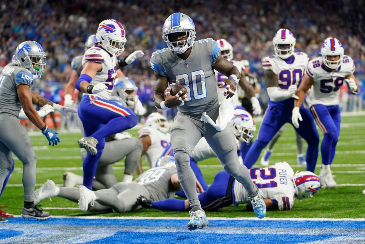 Bills Beat Lions 28 25 For 2nd Win In 5 Days At Ford Field